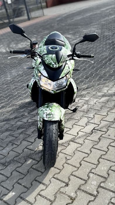 Kawasaki z750 Acrapovic A2