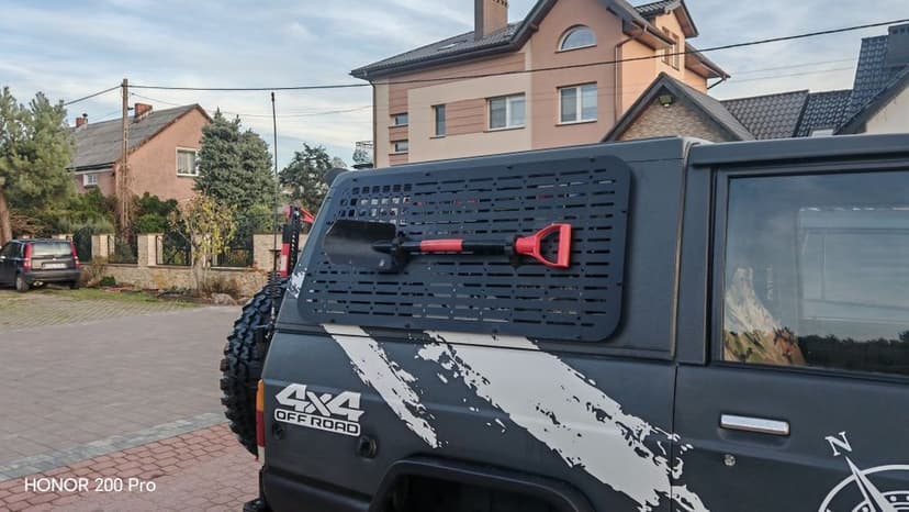 Nissan Patrol K160 2.8 benzyna zabytek