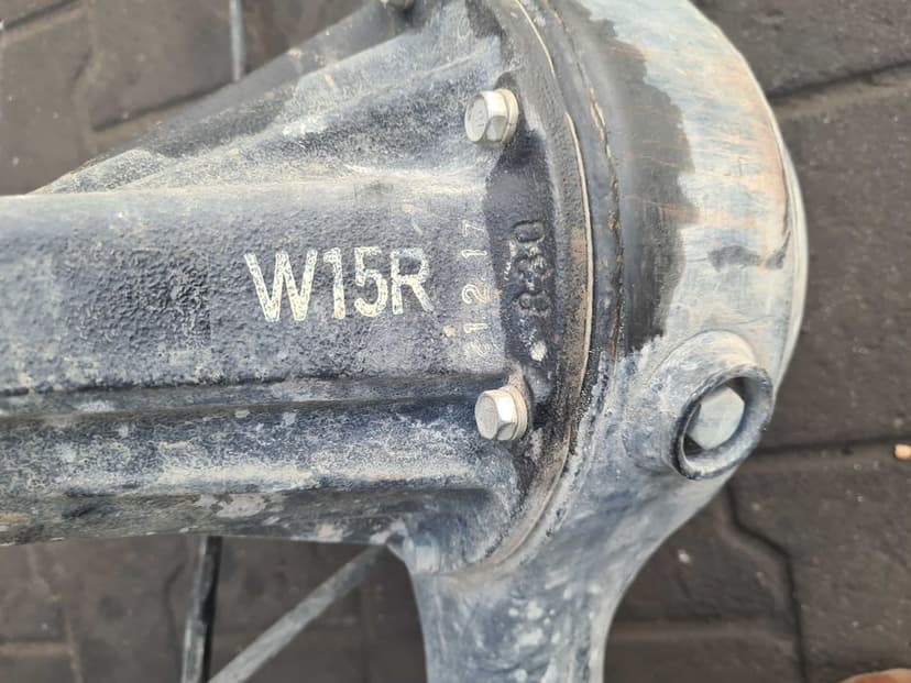 Suzuki Jimny IV 1.5 22r most tylny W15R niskie km