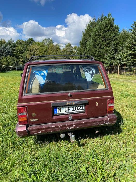 Jeep Cherokee XJ 4.0 limited - benzyna / automat