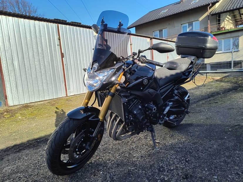 Yamaha FZ8 2010 | 37 tys. km | Zadbana | Kufry, sakwy, dodatki