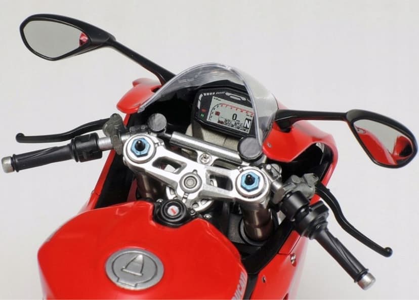 model do sklejania 1/12 motocykla Ducati 1199 Panigale S Tamiya 14129