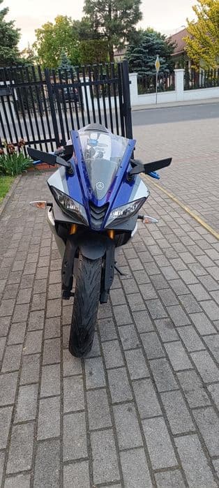 YAMAHA YZF 125 R 2015 Stan BDB Zarejestrowany kat A lub B cbr tzr r1