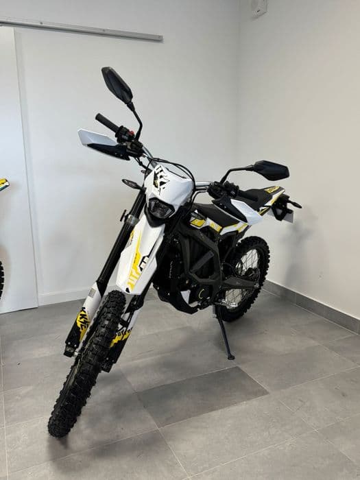 SurRon Ultra Bee R/T 2024. Zimowa wyprzedaż rocznika 2024!