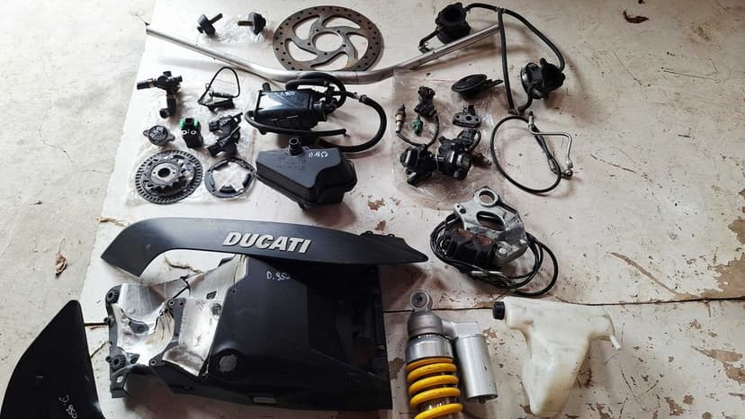 Ducati Multistrada 950 amortyzator wentylator owiewka kierownica ośka przełącznik set półka zacisk przekażnik  cewkofajka tarcza korek sonda boczek