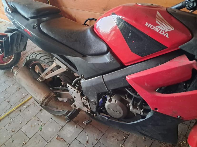 Honda CBR 125R kat B/A1