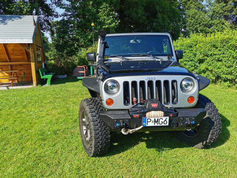 Piękny Jeep Wrangler Sahara