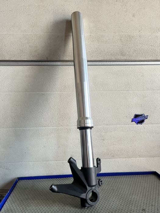 Laga prawa Ducati Monster 696 796