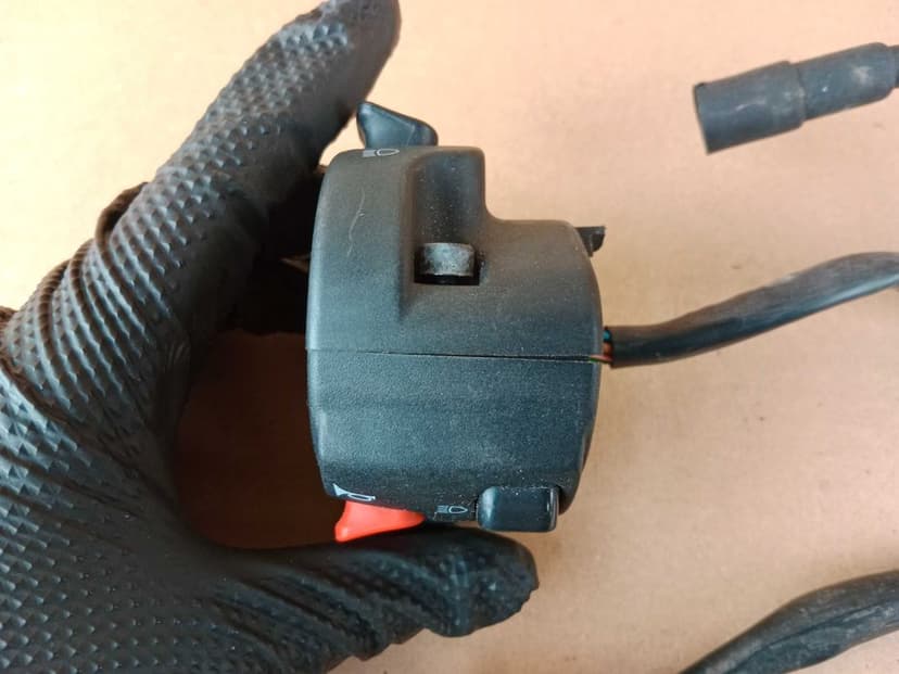 Beta RR 125 Enduro Przełącznik Lewy Świateł Kierunkowskazów 13-20