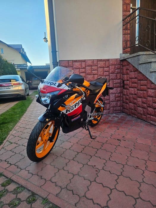 Honda CBR 125R Repsol