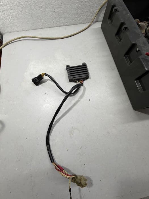 KTM EXC TPI Regulator napiecia