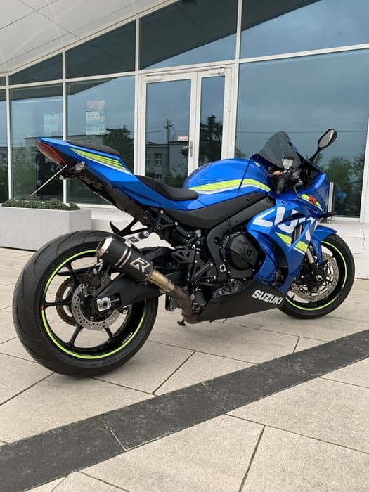 Suzuki Gsxr 1000 Salon Pl