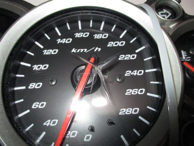 LICZNIK PRĘDKOŚCIOMIERZ PRZÓD SUZUKI GSXR 1300 HAYABUSA