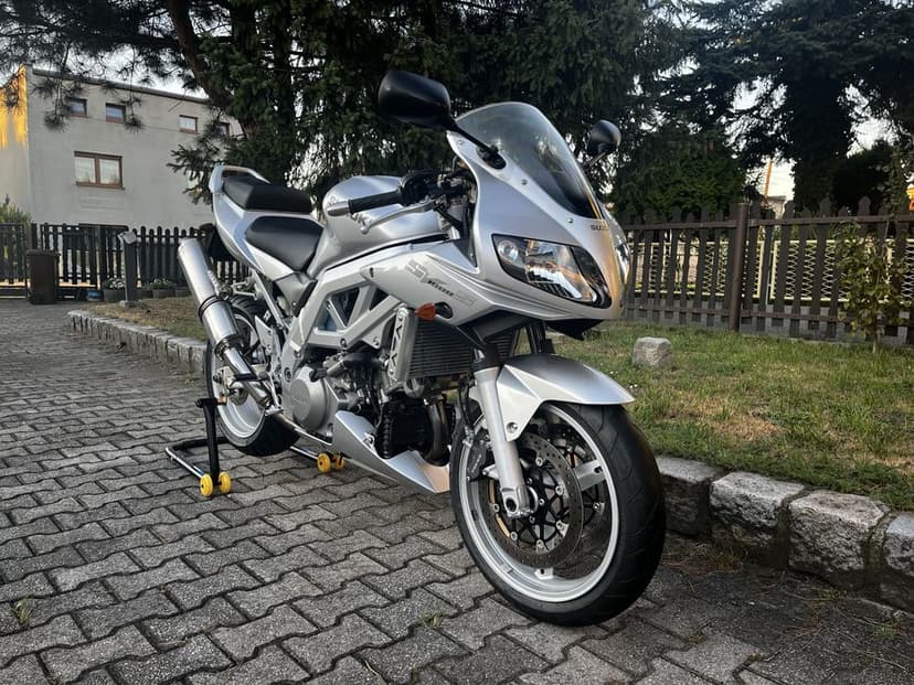 Suzuki Sv1000s Mały przebieg, Zadbany, Doinwestowany