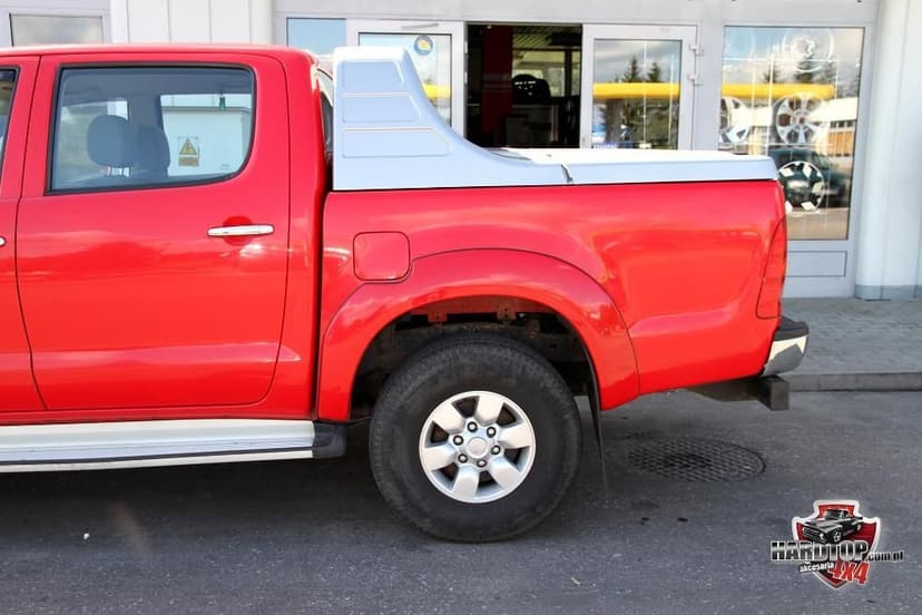 Zabudowa płaska niska z lotką Toyota Hilux