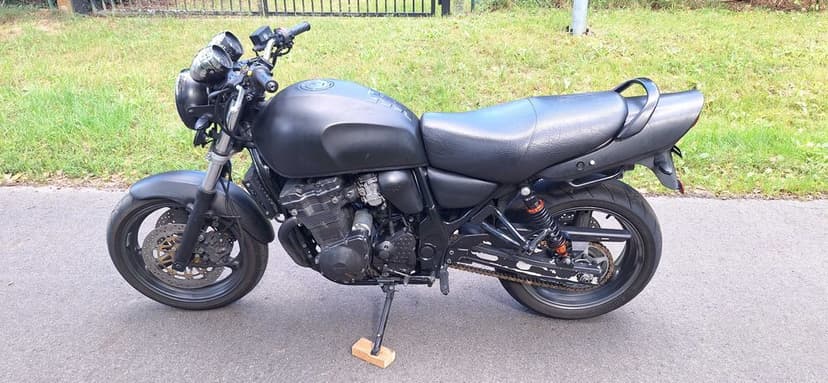 Suzuki GSX 750 Inazuma 98r Niemcy