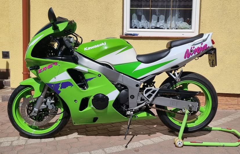 Kawasaki ZX6R NINJA