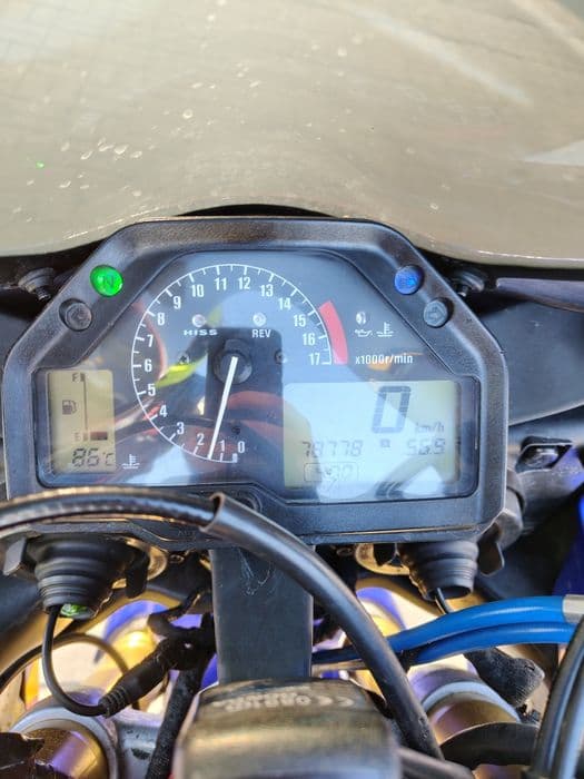 **Motocykl Honda CBR 600 RR PC37 na sprzedaż!**