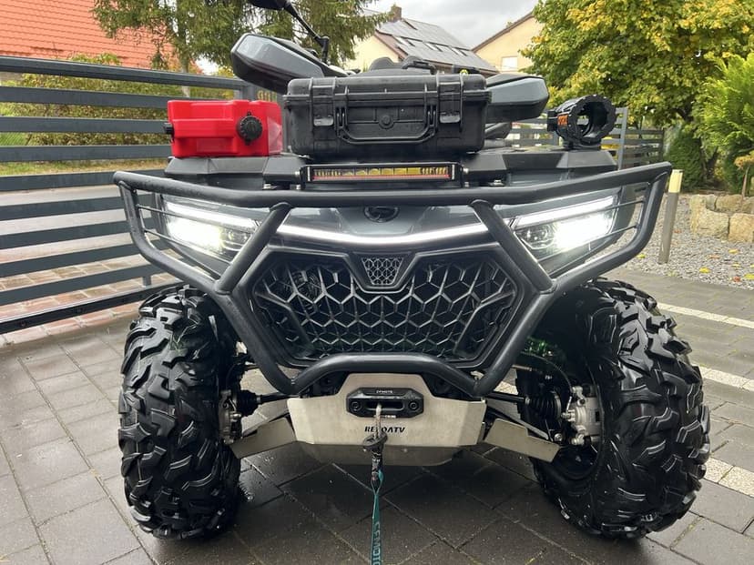 Sprzedam Cf moto 1000, 1200 km stan bdb