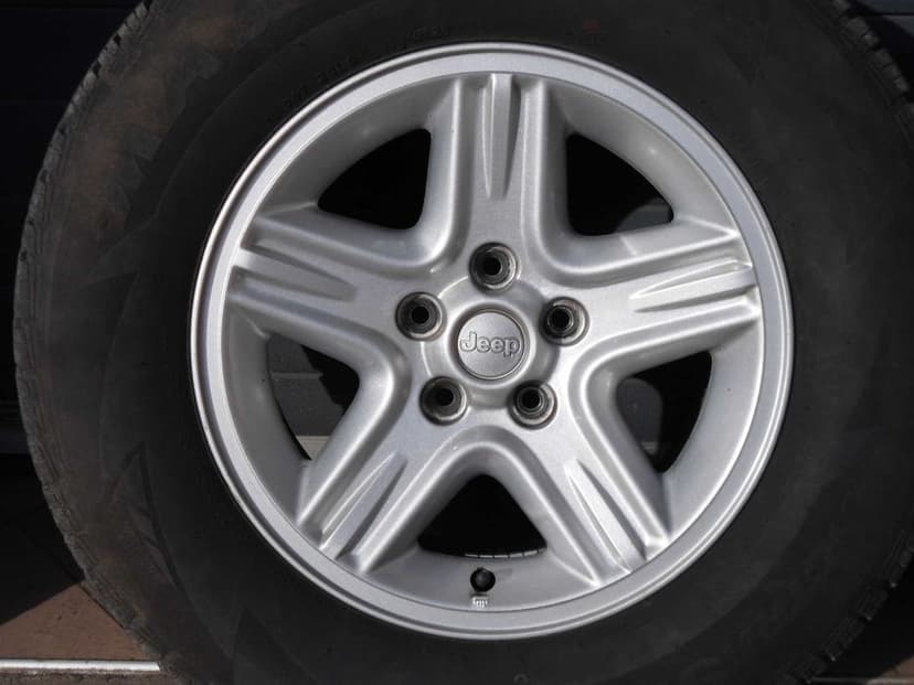 Koła 16 5x114,3 Oryg Jeep Liberty Cherokee KJ aluminiowe wielosezonowe