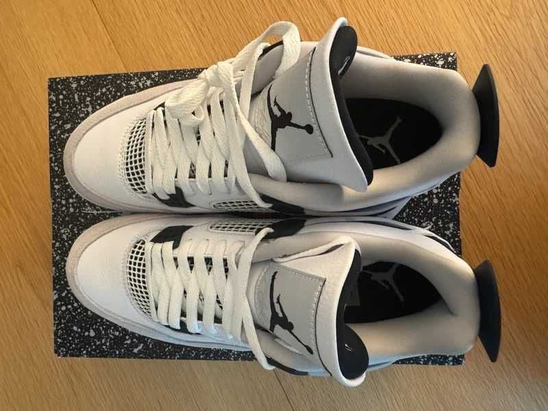 Buty sportowe Jordan_4_Retro_Military_black R.41