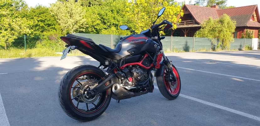 Yamaha Mt07 moto cage a2