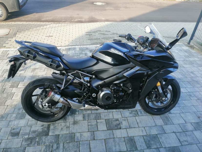 Suzuki GSX-S 1000 GT 2022r