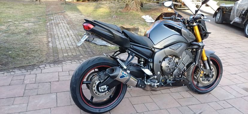 Yamaha FZ8 N 2015R Swieżo sprowadzona  Stan Bdb