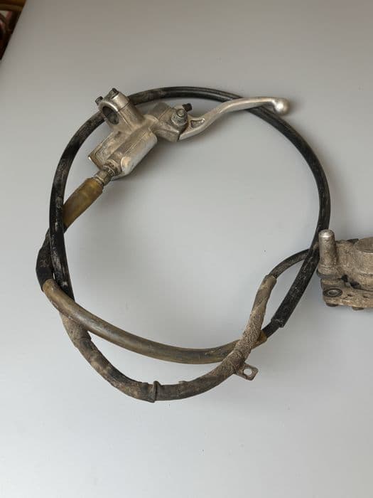 Pompa hamulcowa zacisk hamulcowy SUZUKI RM125 / 250