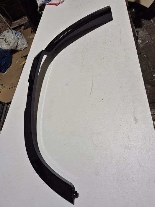 Land Rover Defender L663 110, listwa błotnika prawy tył L8B2-290E22-BB