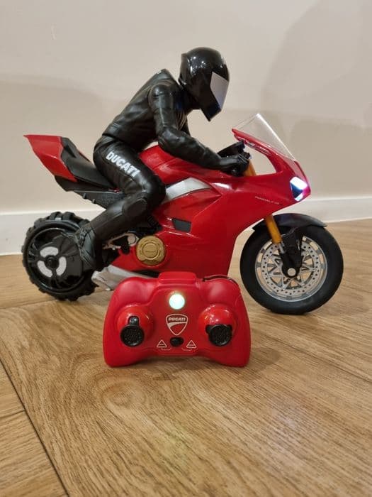 Motor Ducati Panigale, zdalnie sterowany RC, Spin Master