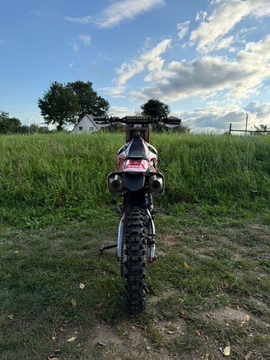 Honda CRF 250cc 2015 – zarejestrowana / Akrapovic / zawias enduro Bern