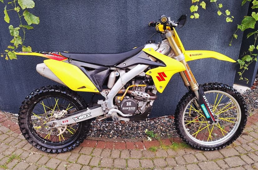Suzuki RMZ250  12r.