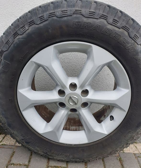 nissan navara d40 koła opony 17 komplet