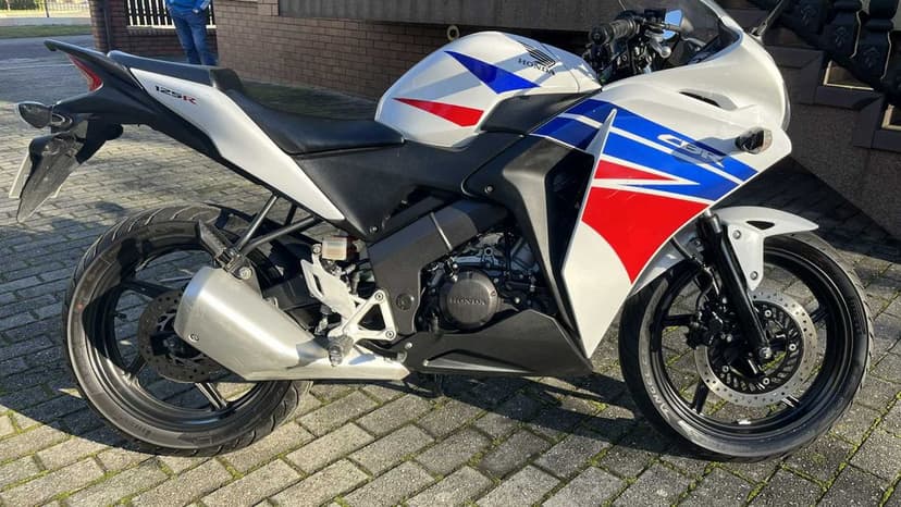 Honda CBR 125cc 2014r. STAN IDEALNY! gotowy na sezon!