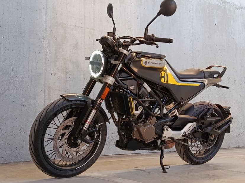 Husqvarna Svartpilen 125 * 2021r. * TRANSPORT * po serwisie * KTM Duke