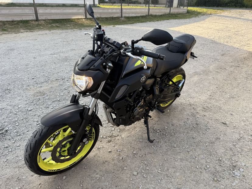 Yamaha MT07 Fluo 2018 A2 35kW Arrow Bagster Niski przebieg Transport