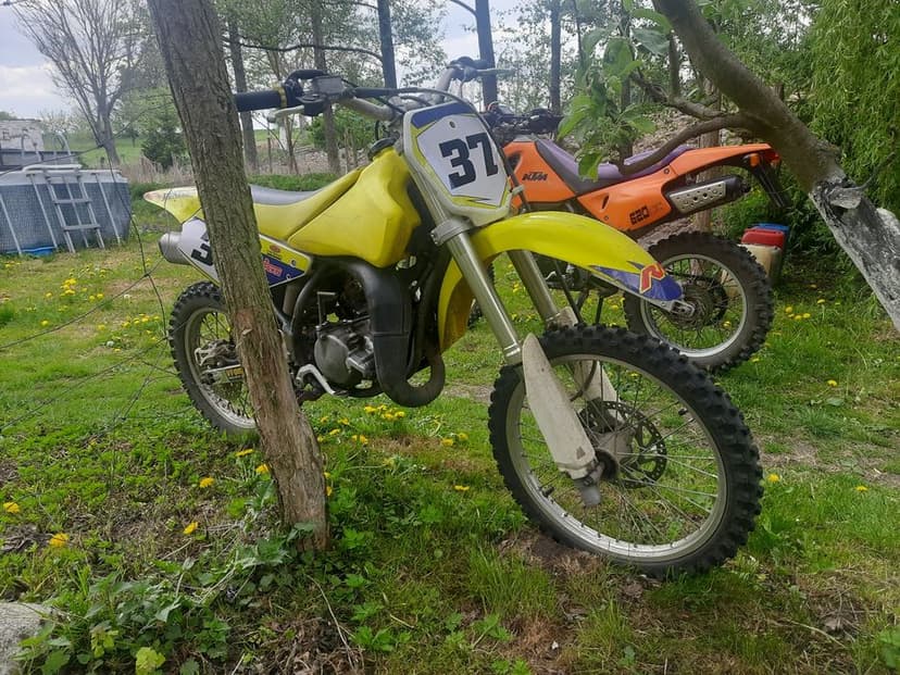 Suzuki RM85 super stan.