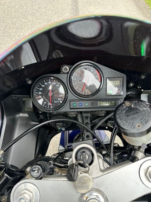 Honda CBR 900RR bdb stan doinwestowana