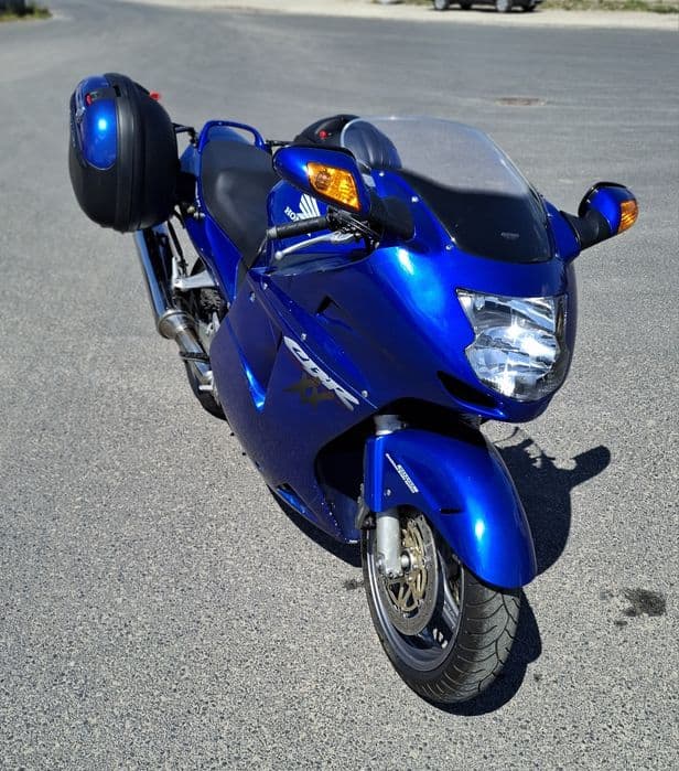 Honda CBR 1100 XX Super Blackbird wtrysk NIE Suzuki GSX 1300R Hayabusa, Kawasaki ZZR 1200, BMW K1200S
produkcja 2003 r., Sprowadzony z Niemiec (niemie