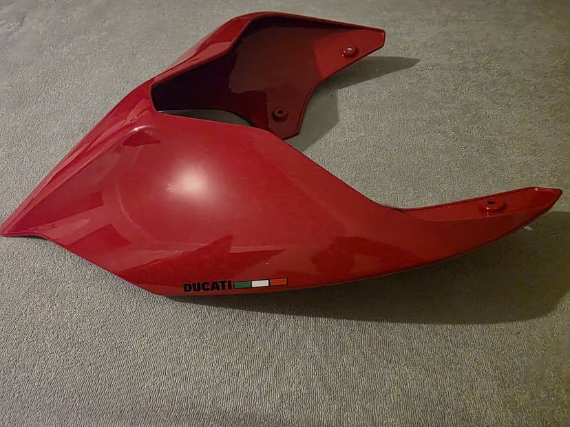 Zadupek ducati panigale,  streetfighter. Oryginał.