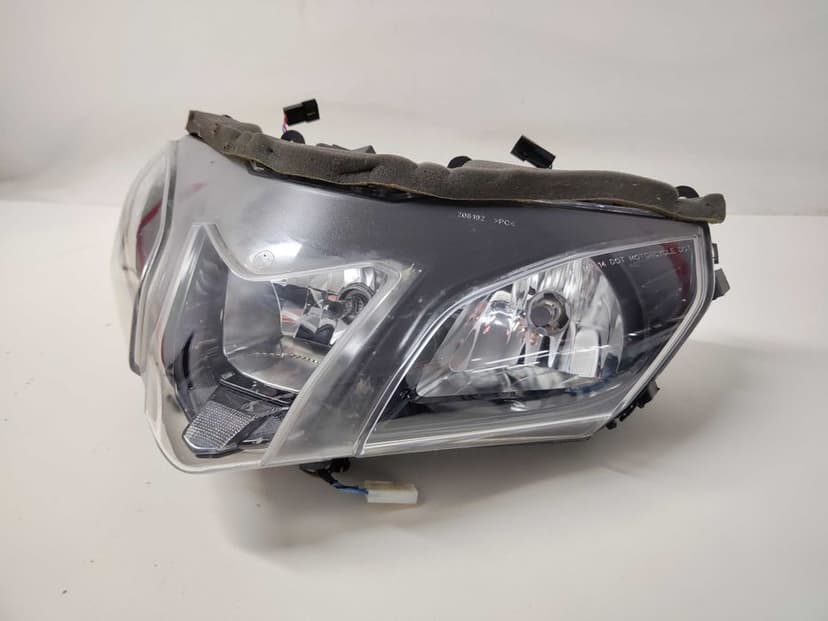 APRILIA TUONO 125 Reflektor Lampa Przednia Przód