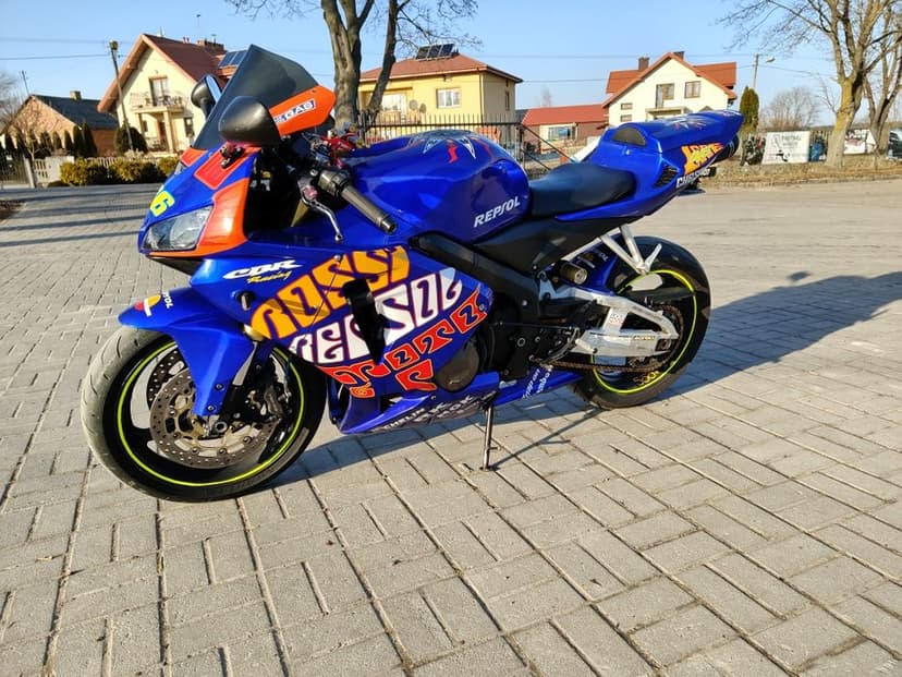 **Motocykl Honda CBR 600 RR PC37 na sprzedaż!**