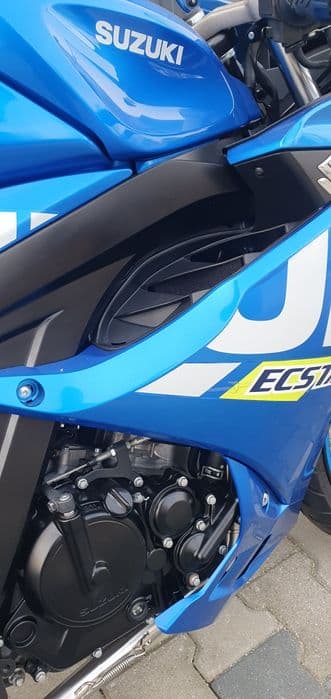 SUZUKI  GSX-R125   5 tysięcy przebiegu  yzf 125r  yzf r125 cbr 125