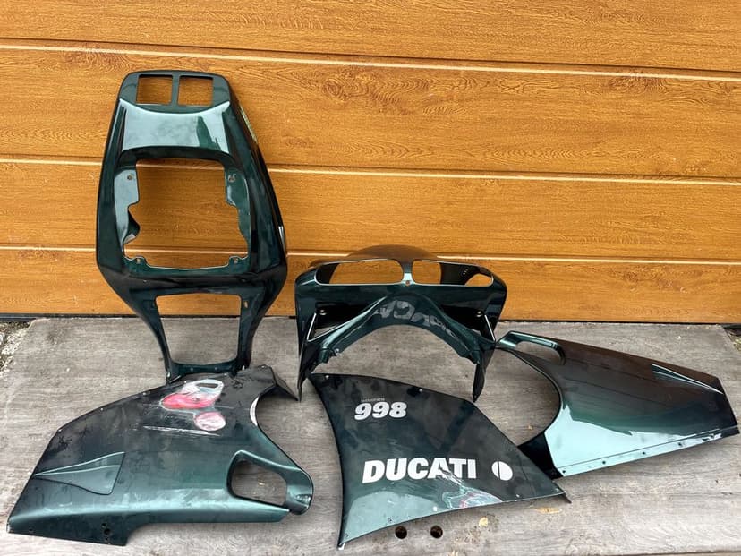 DUCATI 998 OWIEWKI czasza bok zadupek ogon 748 oryginał