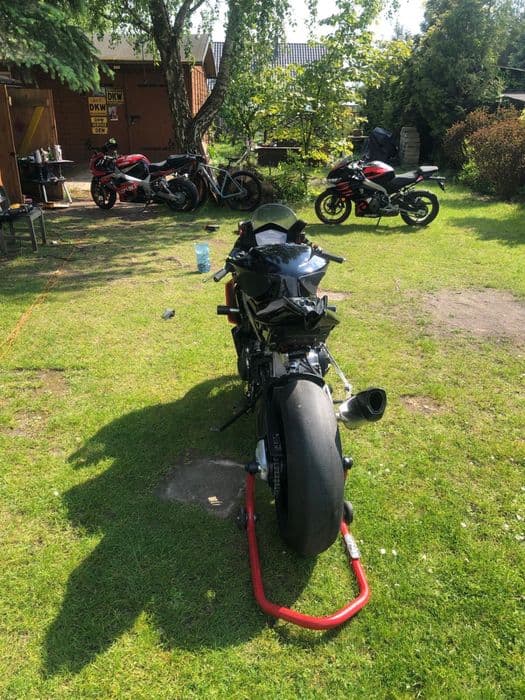 Aprilia RS 660 na tor