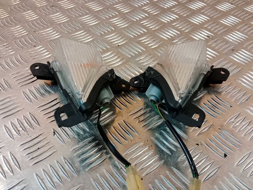 Kawasaki ZX14R Kierunkowskaz Przód Przedni Kierunek Prawy
