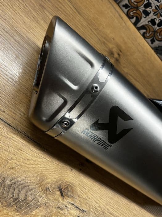 Tłumik Akrapovic NOWY carbon 60mm Aprilia RSV4 Tuono