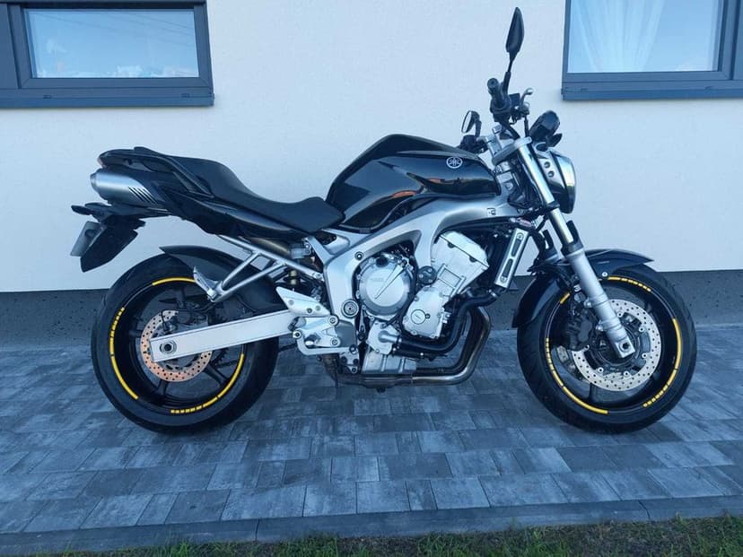 YAMAHA FZ6 78KM  Zarejestrowany  Nowe Opony Serwisowana ABS