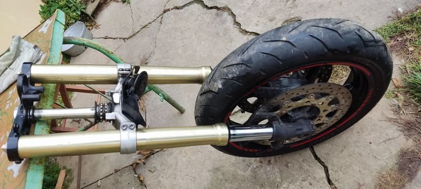 Yamaha r1 rn12 lagi półki komplet